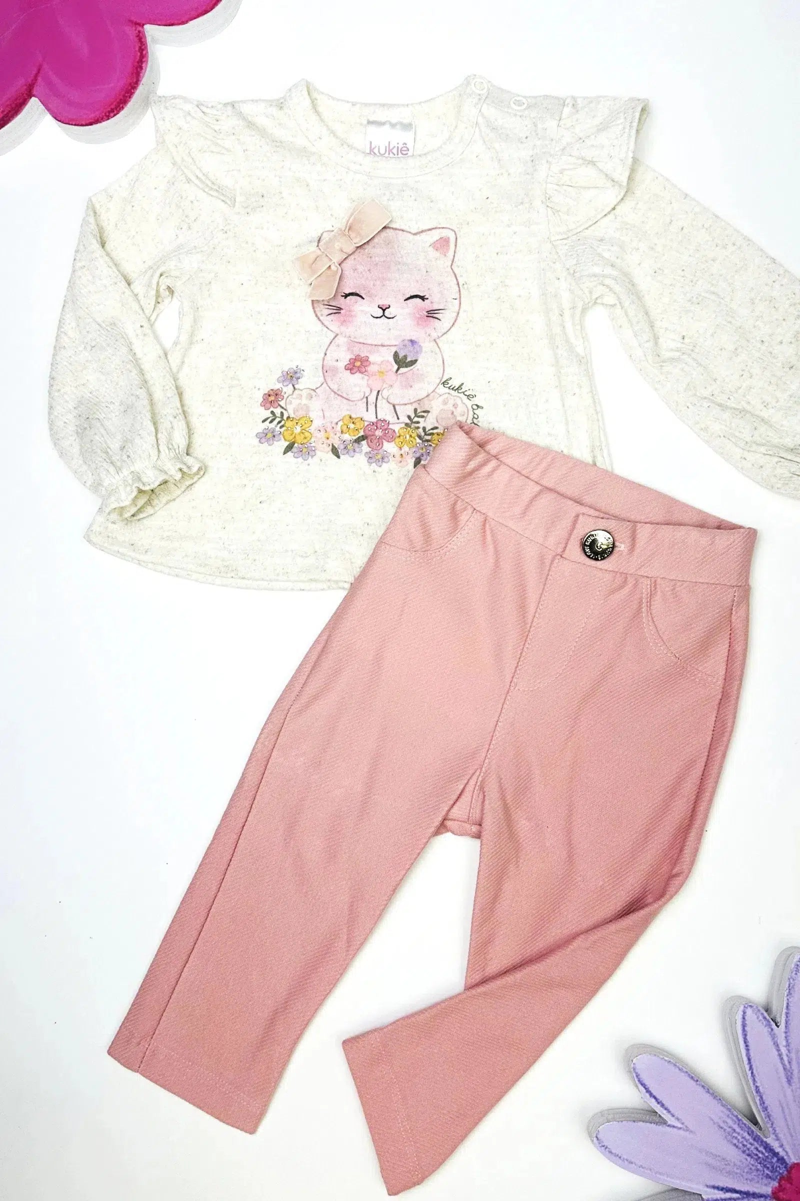 Conjunto de Bata em Malha Elastic e Calça em Cotton Jeans 72304 Kukiê