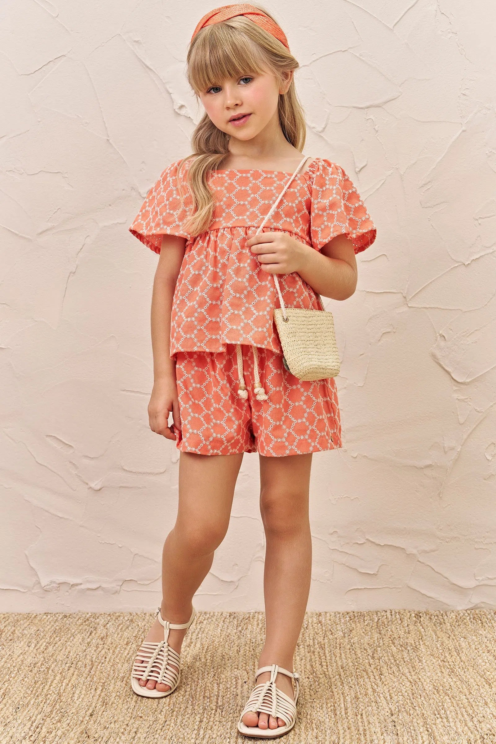 Conjunto de Bata e Shorts em Linho Bordado Dolce 74228 Infanti