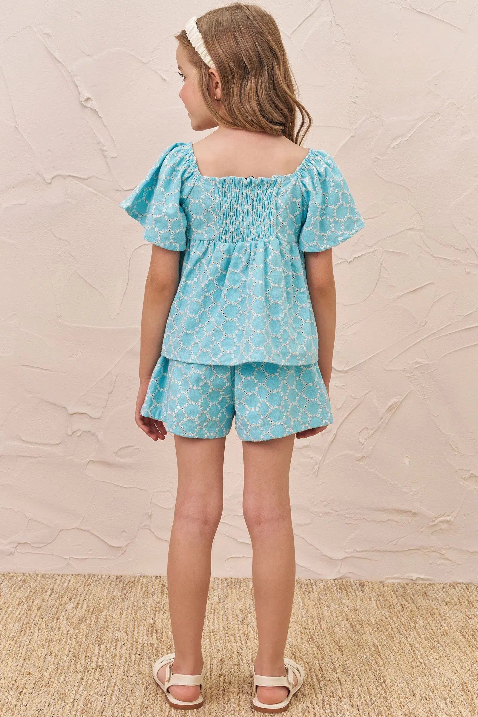 Conjunto de Bata e Shorts em Linho Bordado Dolce 74228 Infanti