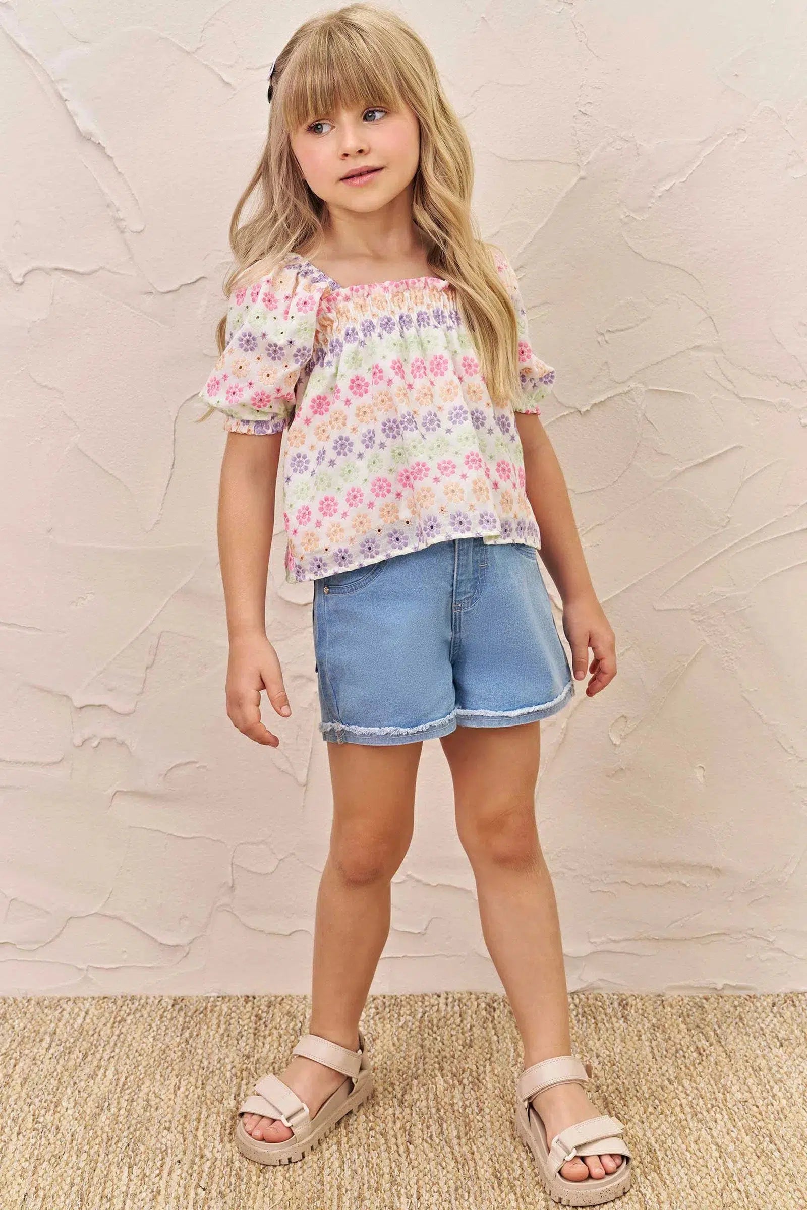 Conjunto de Blusa Bata em Laise Floreale com Shorts em Jeans Bellini com Elastano 74240 Infanti