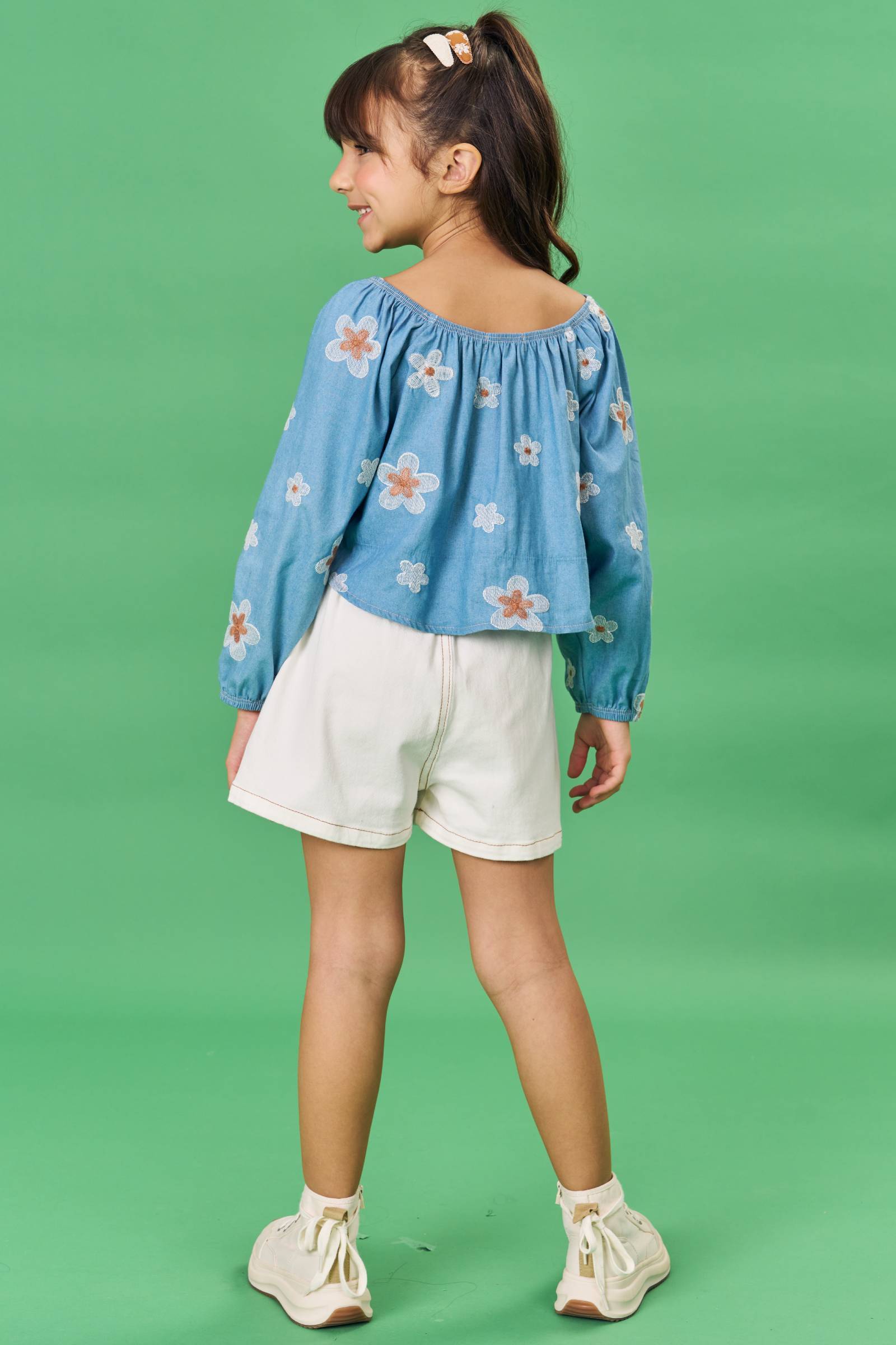 Conjunto de Blusa Boxy em Denim Bordado e Shorts em Sarja com Elastano 79199 Infanti Infantil Menina