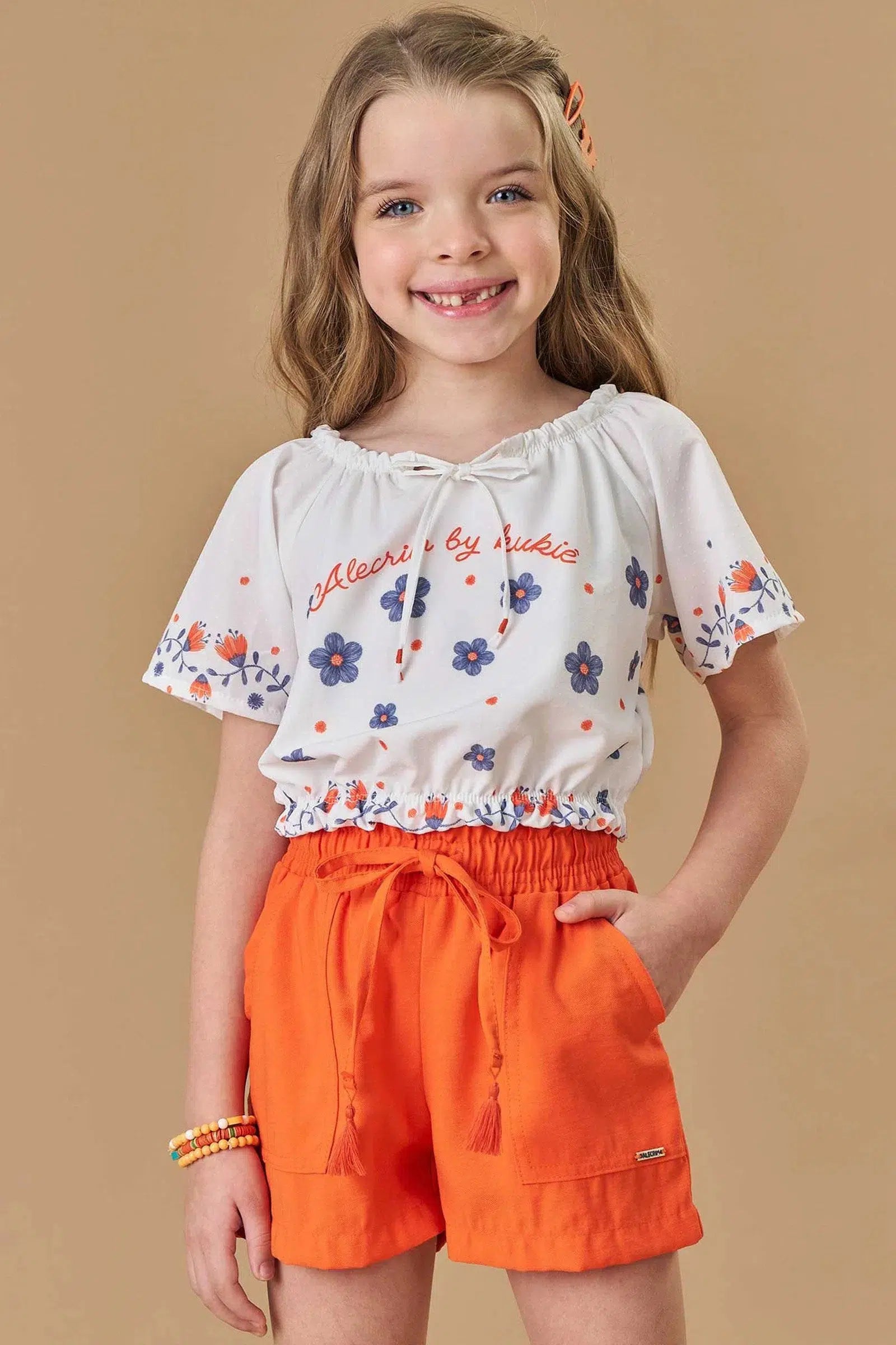 Conjunto Infantil Menina de Blusa Boxy em Light Peach Textura e Shorts em Alfatataria 81951 Kukiê