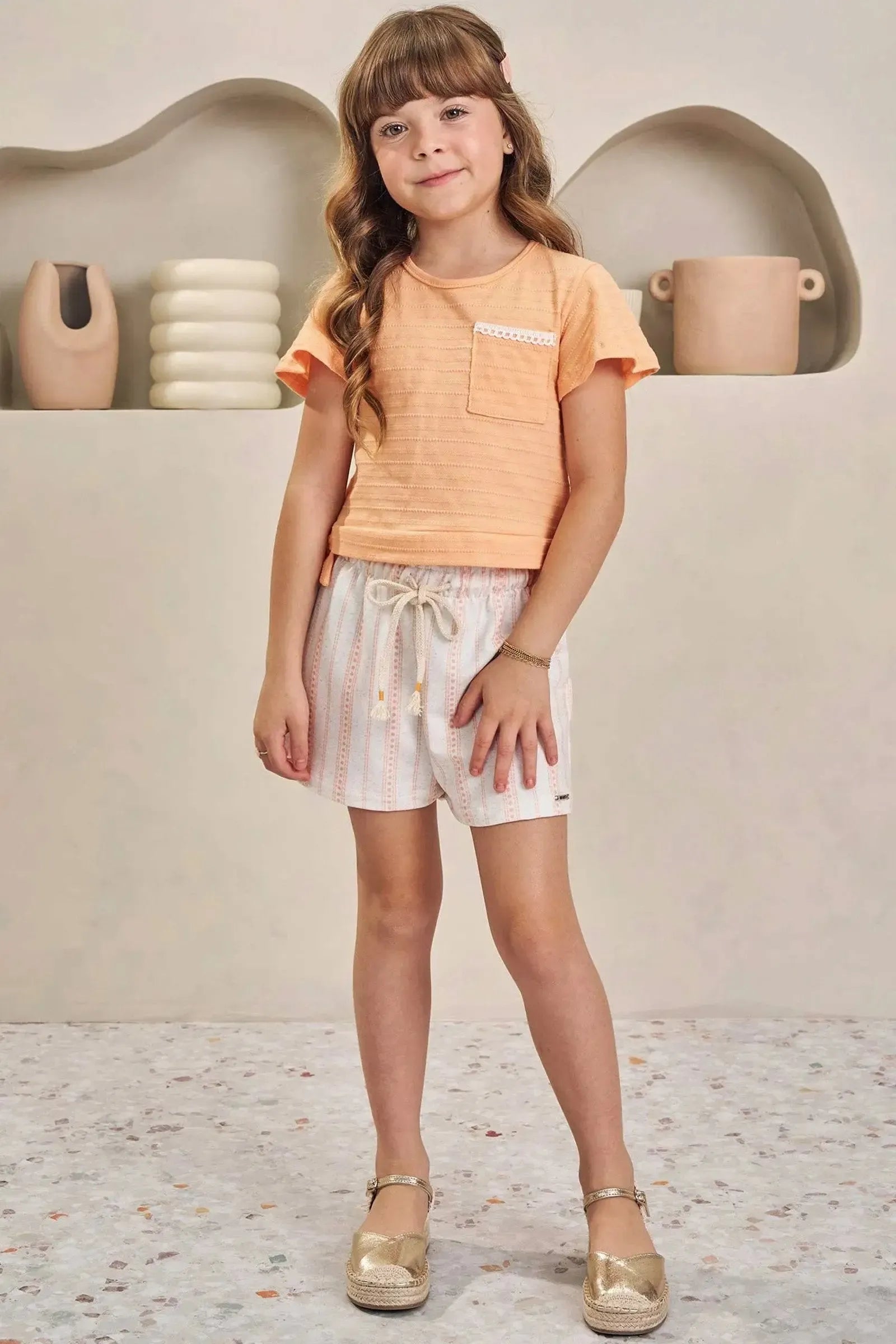 Conjunto de Blusa Boxy em Malha Textura e Shorts em Molecotton 84877 Infanti Infantil Menina