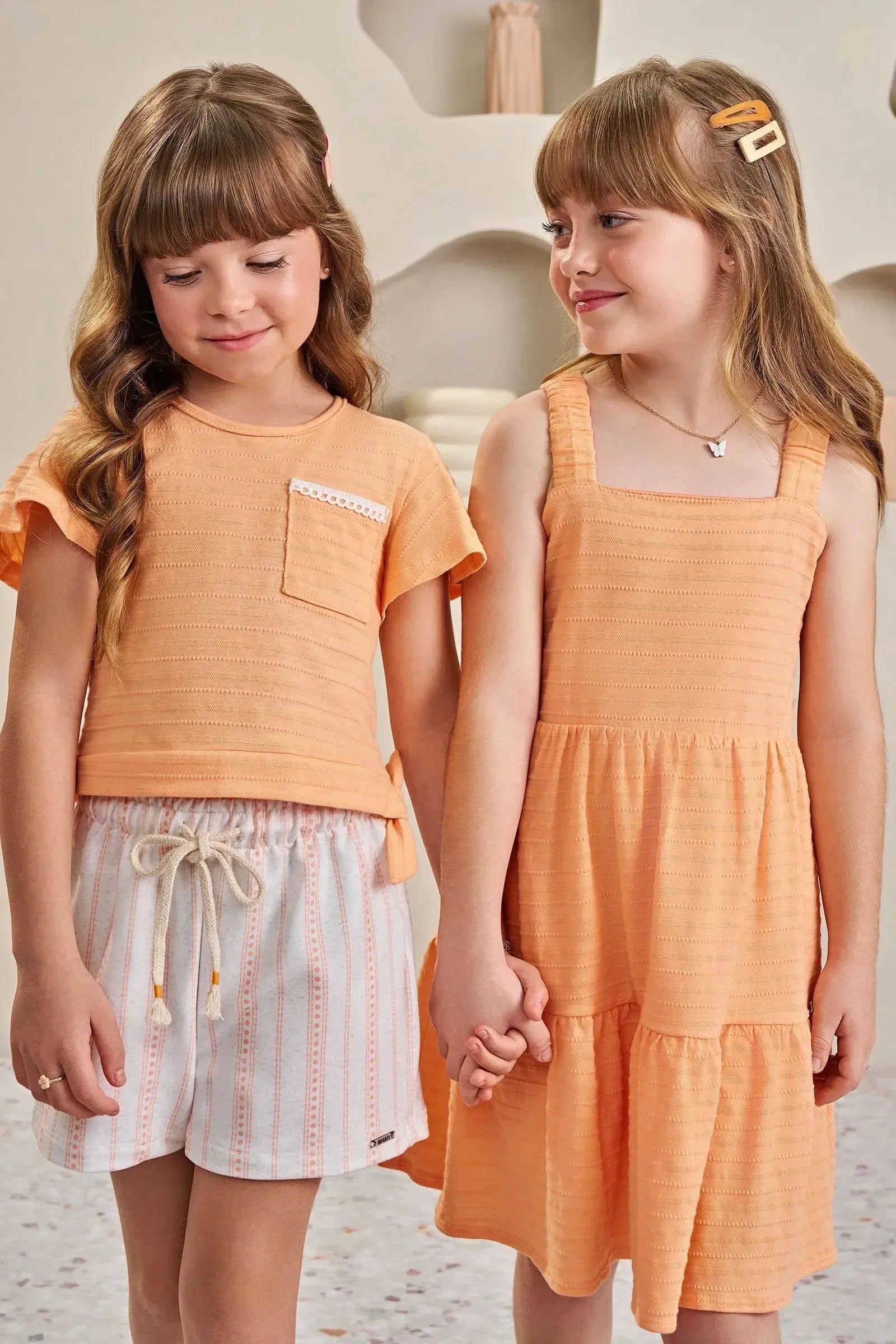 Conjunto de Blusa Boxy em Malha Textura e Shorts em Molecotton 84877 Infanti Infantil Menina