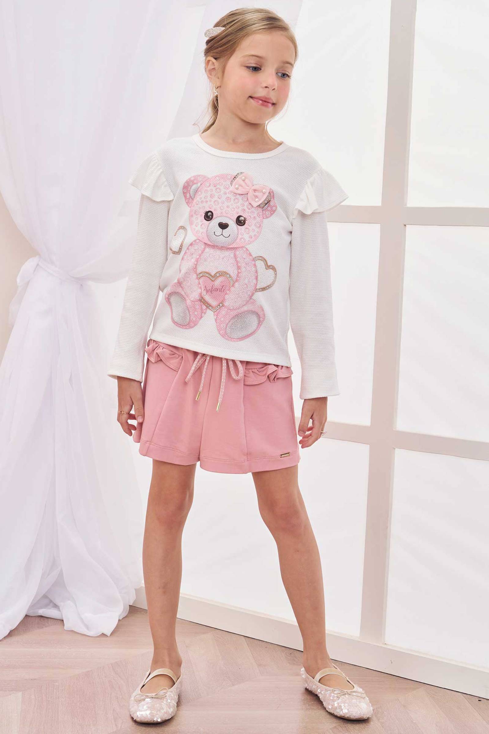 Conjunto de Blusa em Malha Bee e Shorts em Molevisco 80143 Infanti Infantil Menina