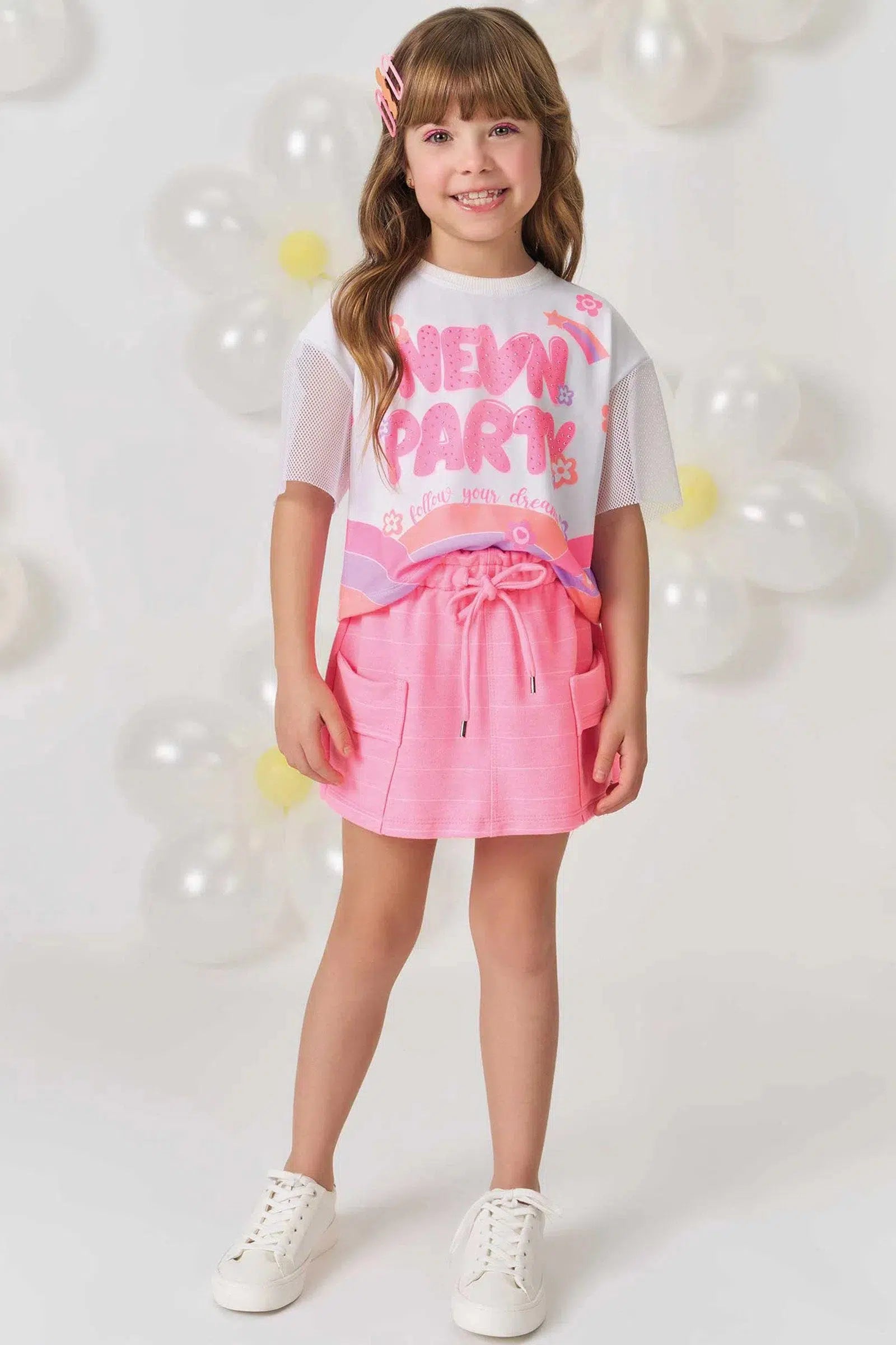 Conjunto Infantil Menina de Blusa em Malha Power e Tela Fashion e Short Saia em Moletom sem Pelúcia 82049 Kukiê