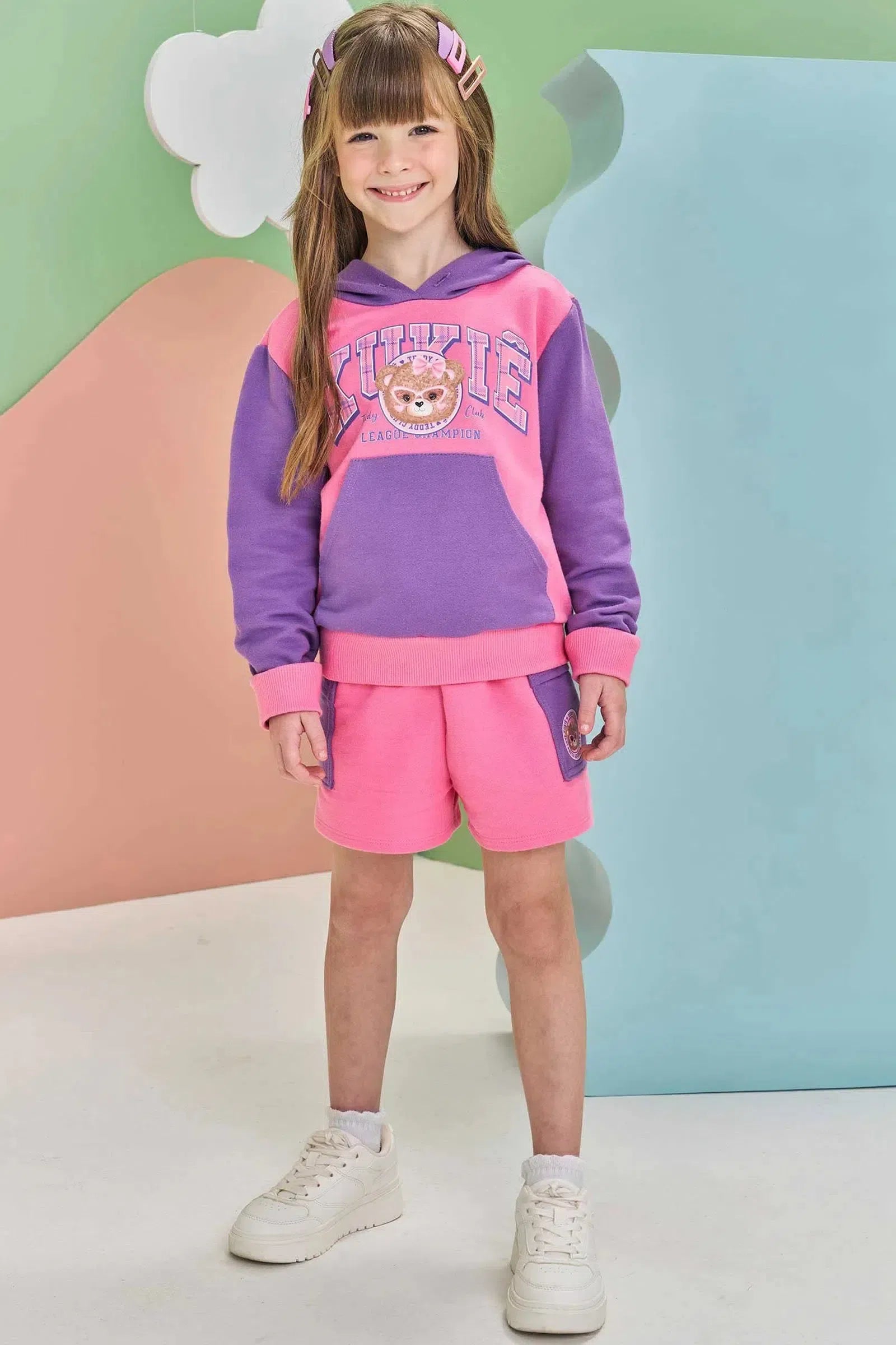 Conjunto de Blusão e Shorts em Moletom sem Pelúcia 80149 Kukiê Infantil Menina