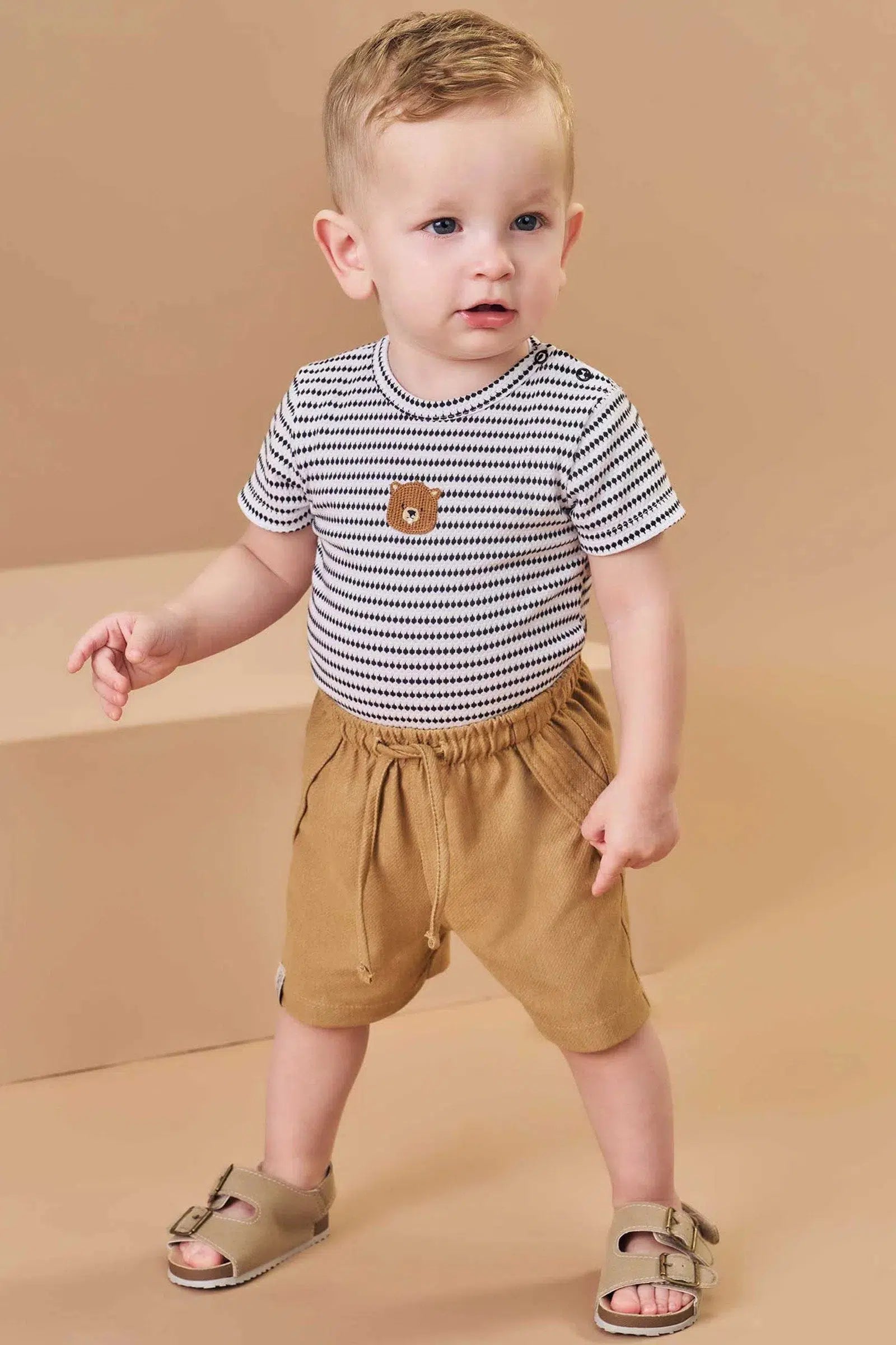 Conjunto Bebê Menino de Body em Malha Trabalhada Listrada e Bermuda em Cotton Jeans com Elastano 81961 LucBoo