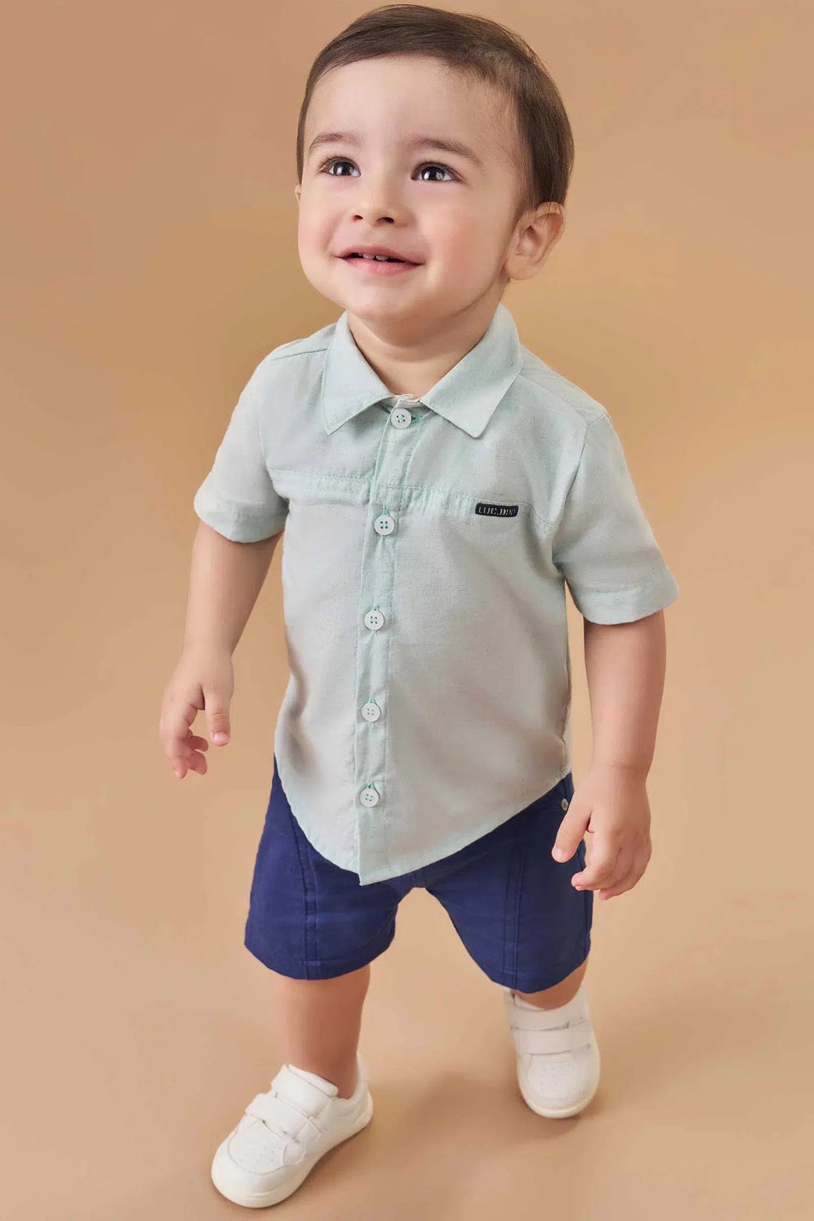 Conjunto Bebê Menino de Camisa em Linho Deluxe e Bermuda em Linho Santorine com Elatano 82085 LucBoo